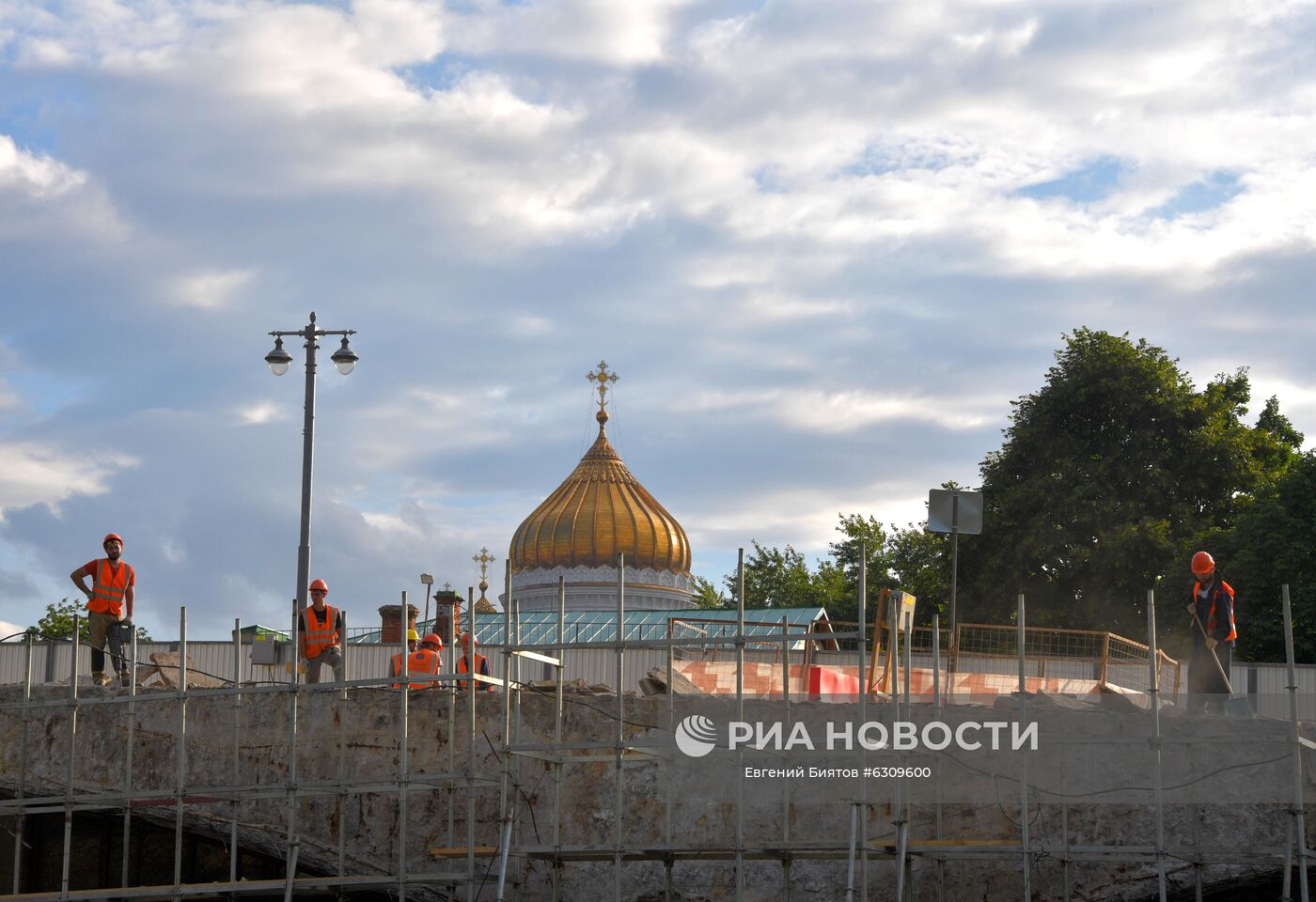 Ремонт Большого Каменного моста в Москве