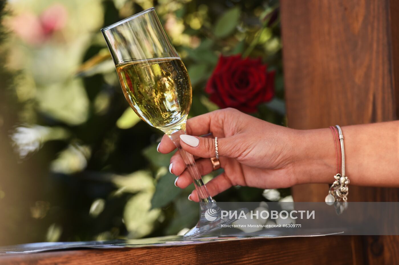 Дегустация вина в Крыму