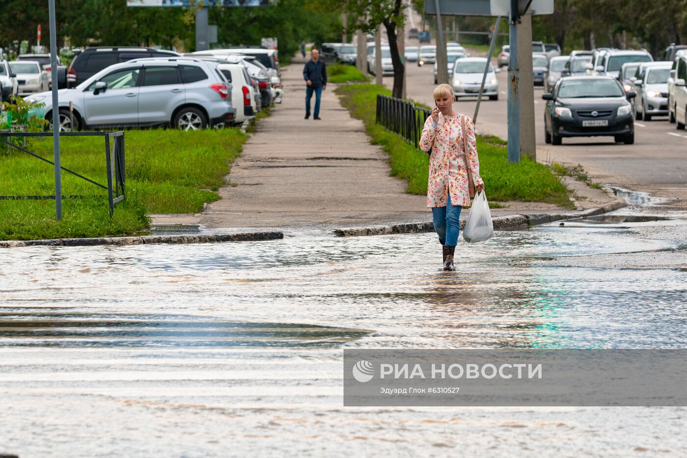 В Благовещенске после сильного ливня ввели режим ЧС