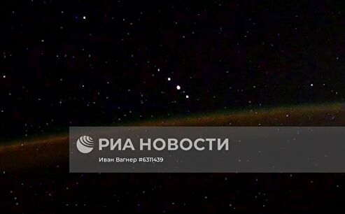 Неизвестные объекты замечены космонавтом "Роскосмоса" при съемке северного сияния с борта МКС