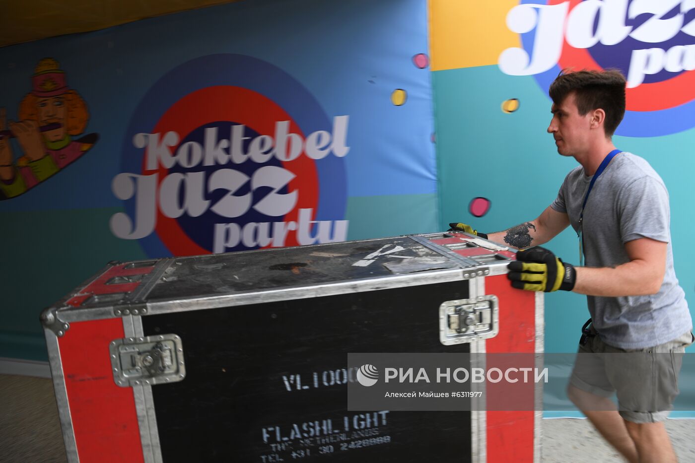 Подготовка к открытию фестиваля Koktebel Jazz Party