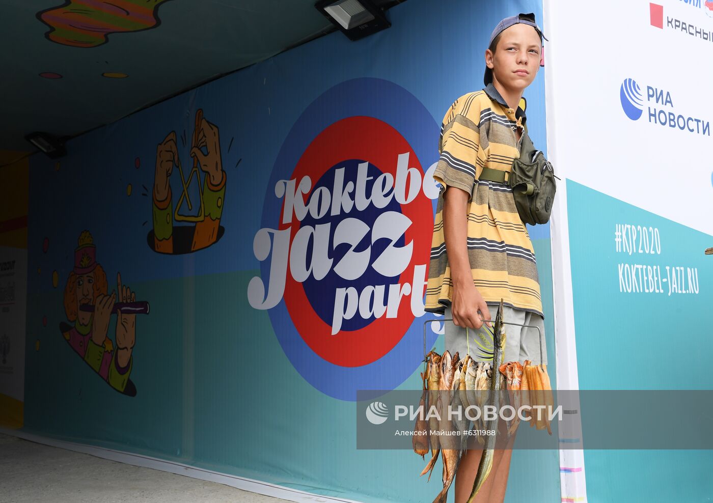 Подготовка к открытию фестиваля Koktebel Jazz Party