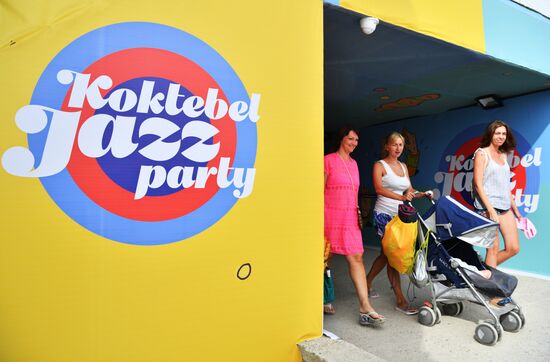 Подготовка к открытию фестиваля Koktebel Jazz Party