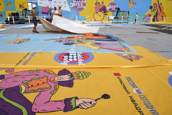 Подготовка к открытию фестиваля Koktebel Jazz Party