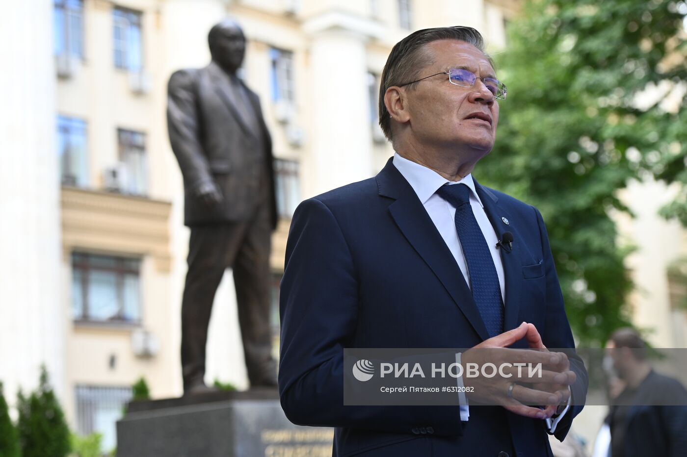 Открытие памятника руководителю отечественной атомной отрасли Е. Славскому