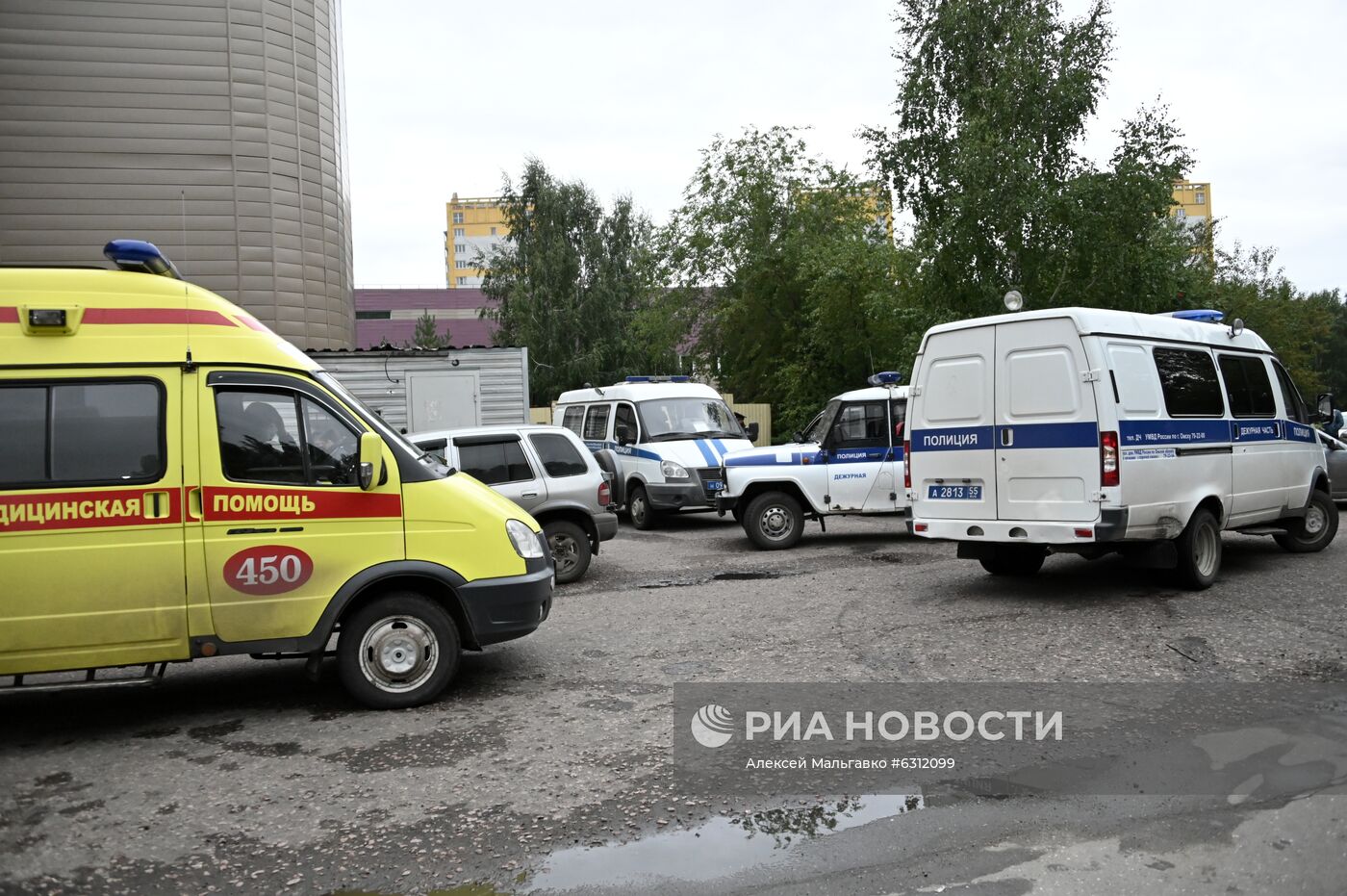 Больница в Омске, где находится А. Навальный