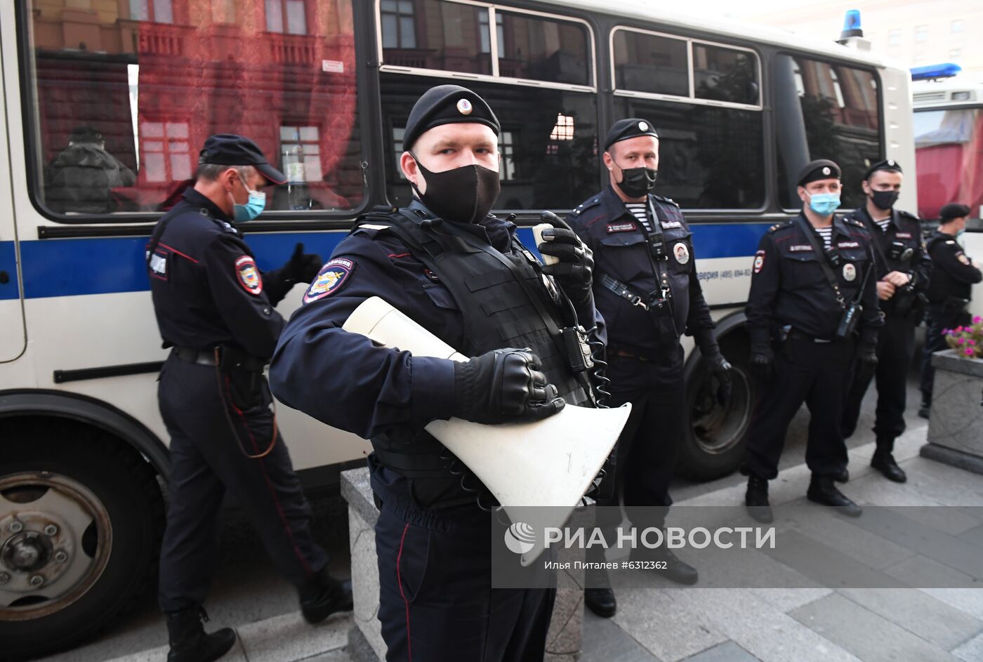 Акции в поддержку А. Навального 