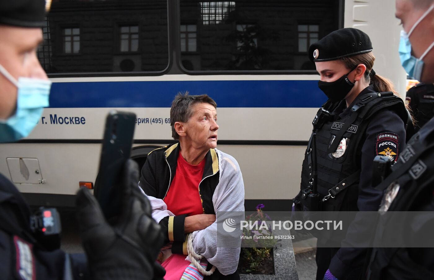 Акции в поддержку А. Навального 