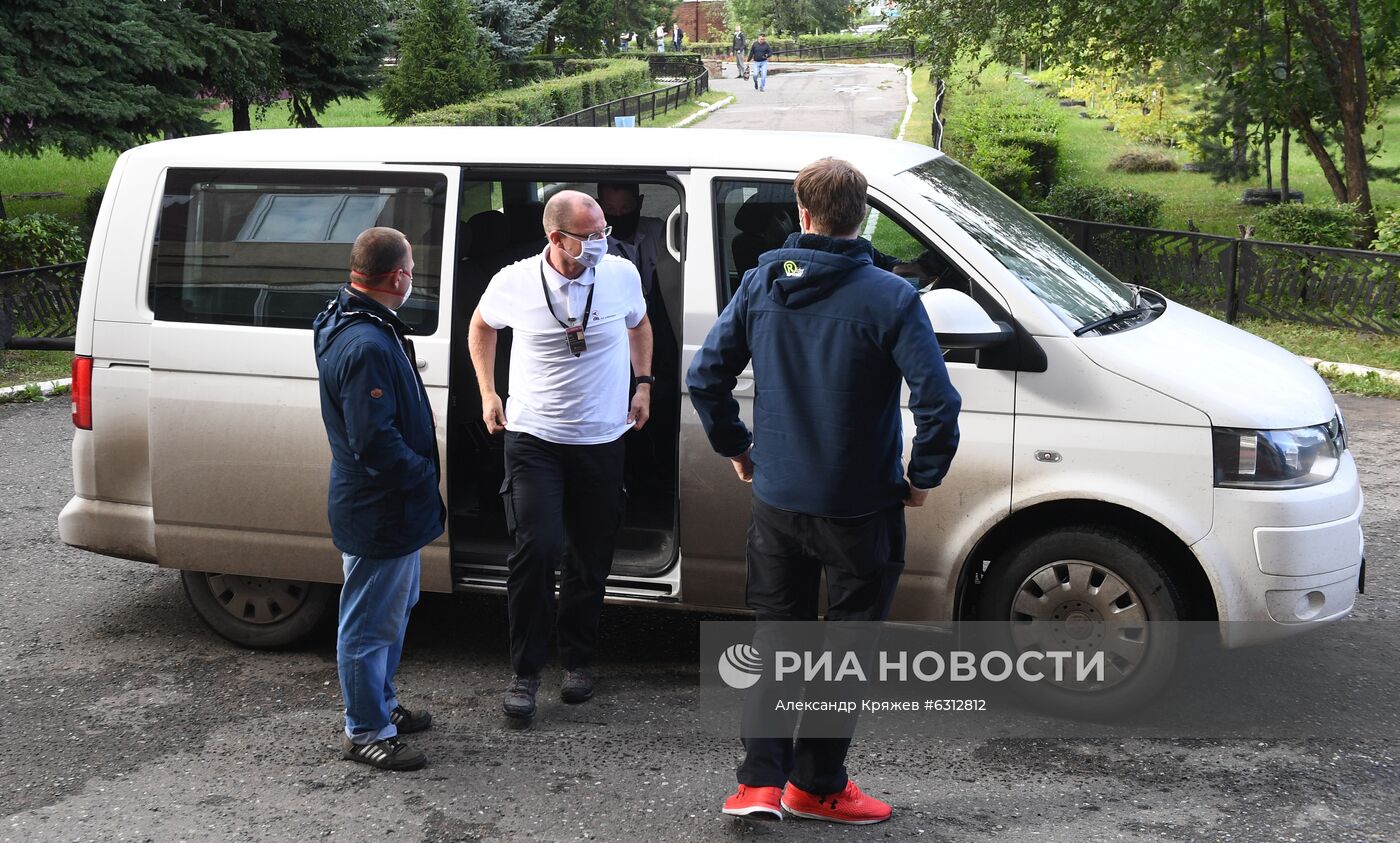 Больница в Омске, где находится А. Навальный