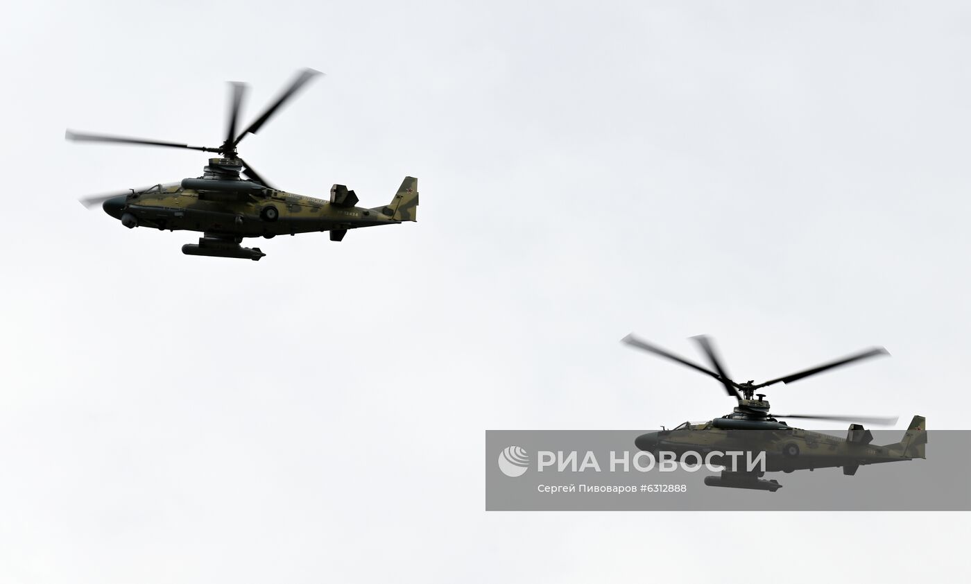 Репетиция динамического показа техники и вооружений в рамках форума "Армия-2020"