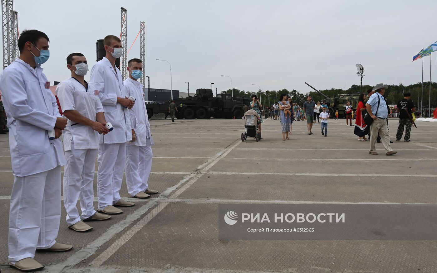 Репетиция динамического показа техники и вооружений в рамках форума "Армия-2020"