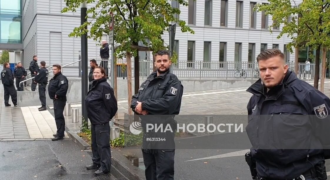 Алексей Навальный доставлен в берлинскую клинику "Шарите"
