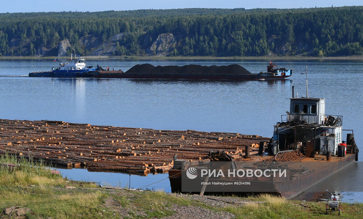 Лесосплав на Ангаре