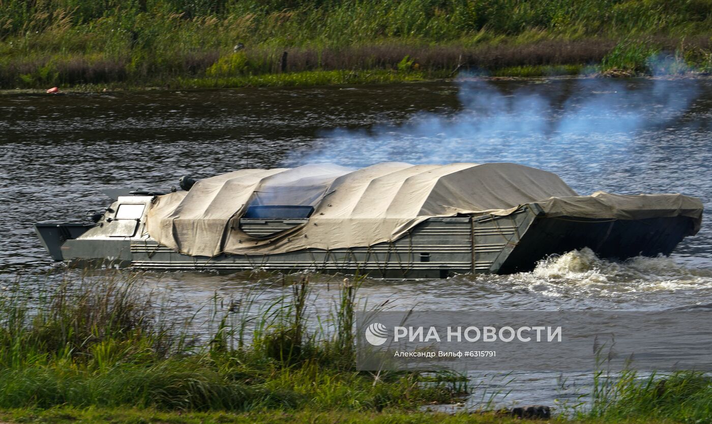 Форум "Армия-2020". Динамический показ техники