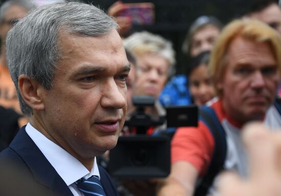 Член Координационного совета оппозиции П. Латушко вызван на допрос в СК Белоруссии