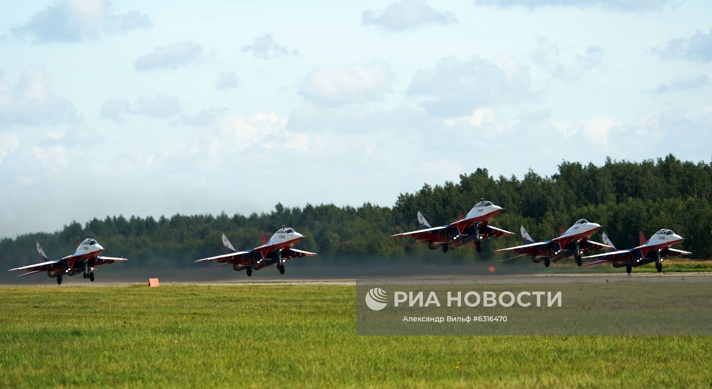 Форум "Армия-2020". Демонстрационные полеты