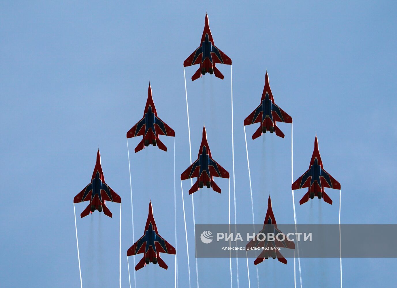 Форум "Армия-2020". Демонстрационные полеты