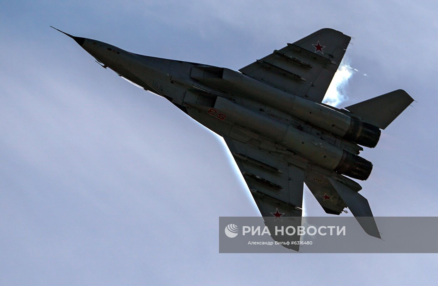Форум "Армия-2020". Демонстрационные полеты
