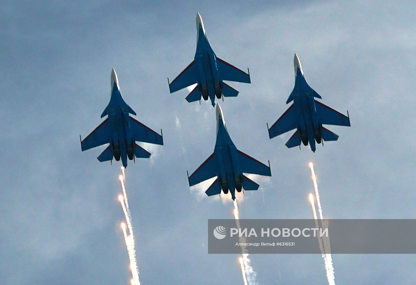 Форум "Армия-2020". Демонстрационные полеты