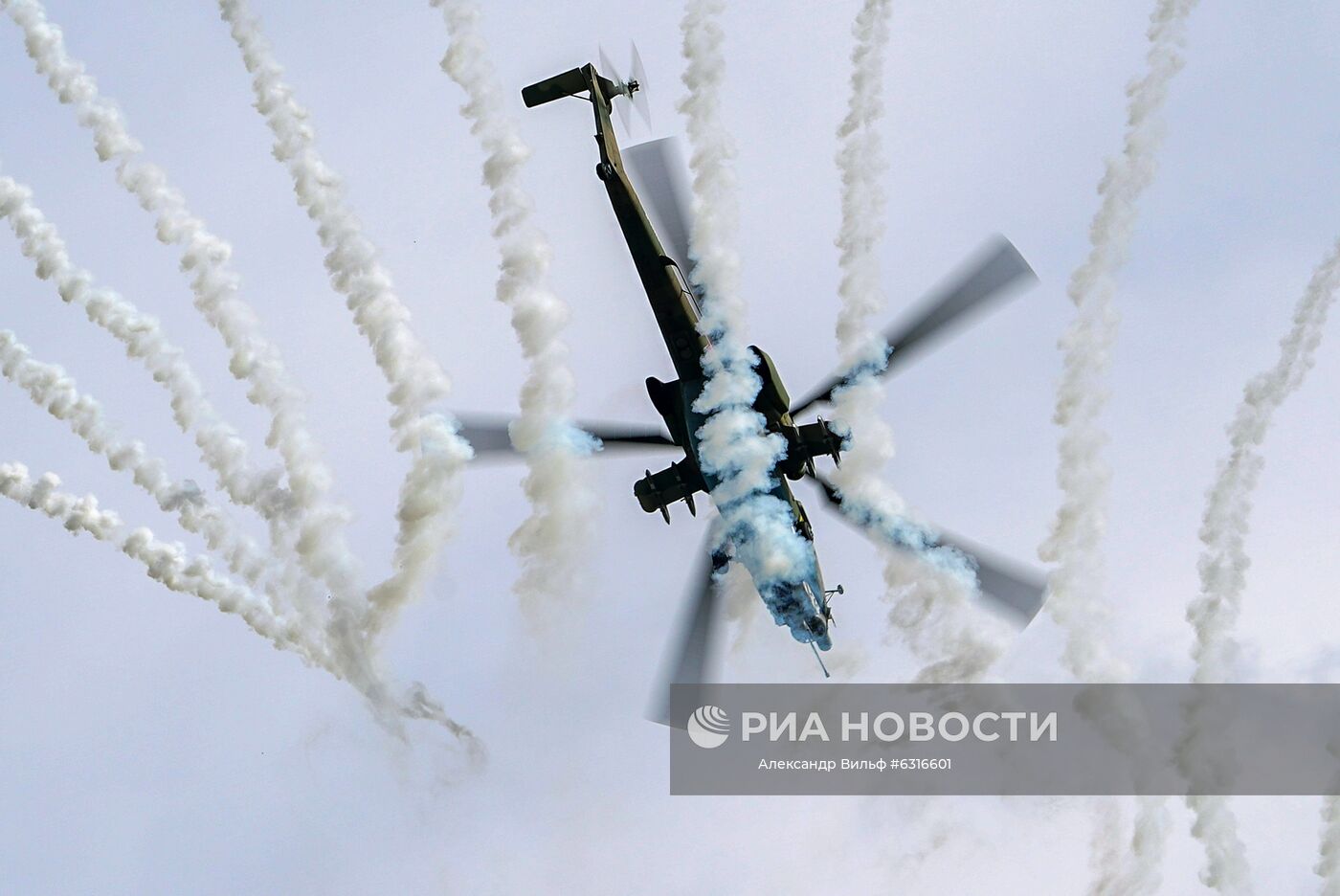 Форум "Армия-2020". Демонстрационные полеты