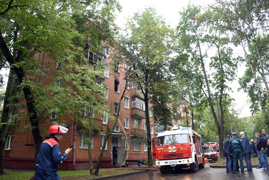 Взрыв газа произошел в жилом доме на западе Москвы