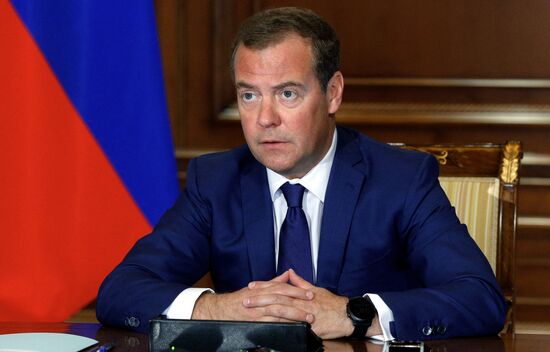 Заместитель председателя Совбеза РФ Д. Медведев провел совещание по вопросу "Об обеспечении долгосрочных интересов РФ в условиях введения с 2025 г. углеродного налога в ЕС"