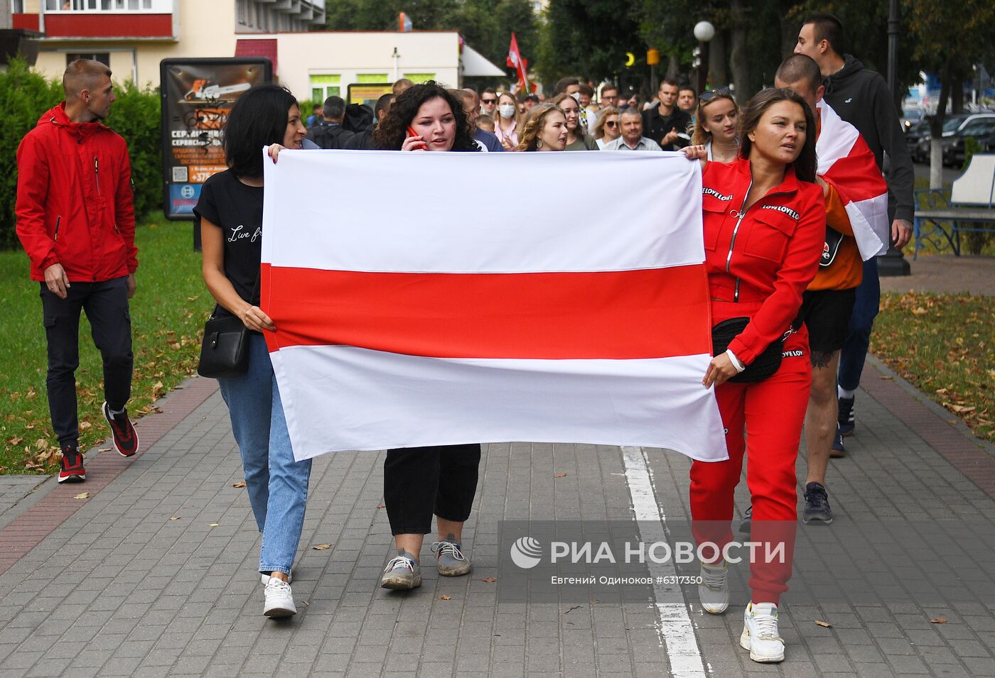 Митинг работников белорусского завода "БелАЗ"