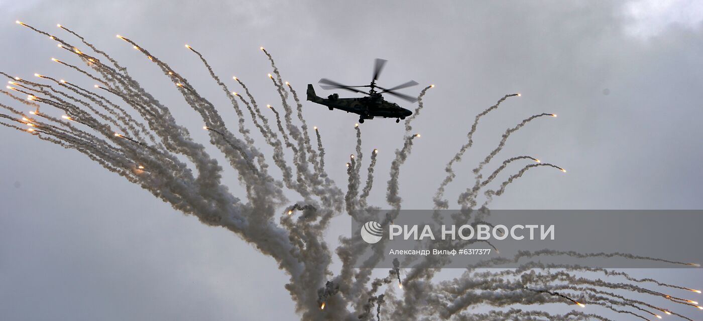 Форум "Армия-2020". Демонстрационные полеты