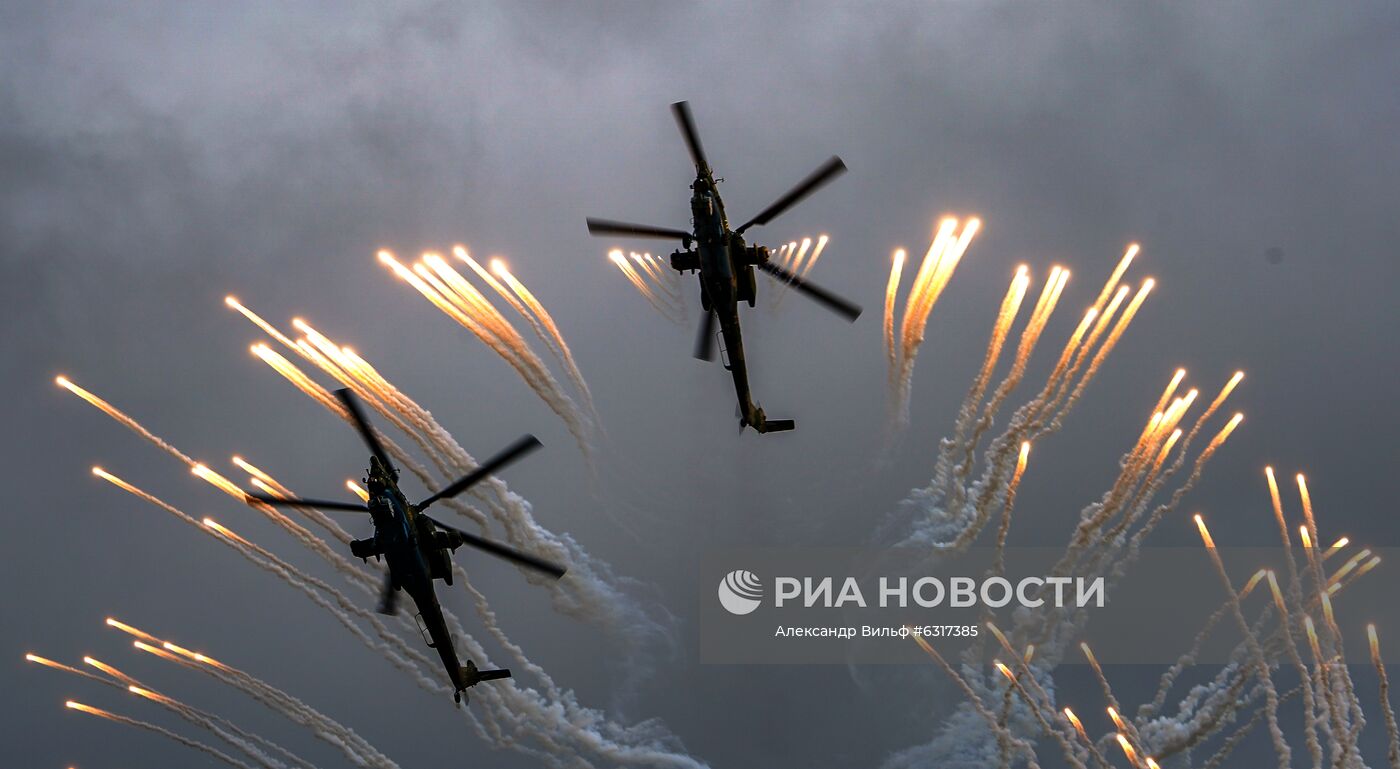 Форум "Армия-2020". Демонстрационные полеты