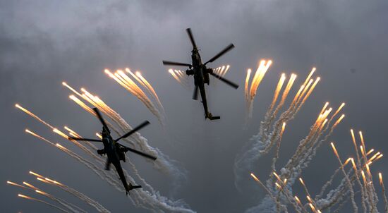 Форум "Армия-2020". Демонстрационные полеты