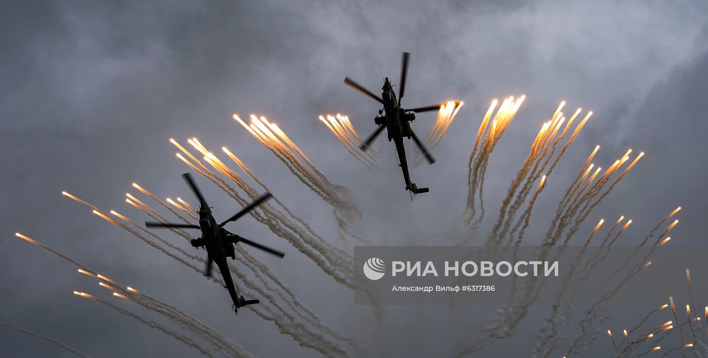 Форум "Армия-2020". Демонстрационные полеты