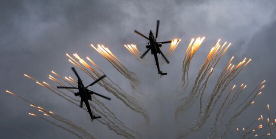 Форум "Армия-2020". Демонстрационные полеты