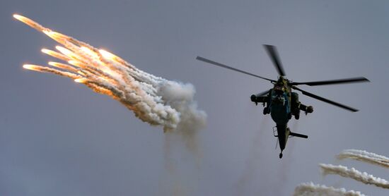 Форум "Армия-2020". Демонстрационные полеты