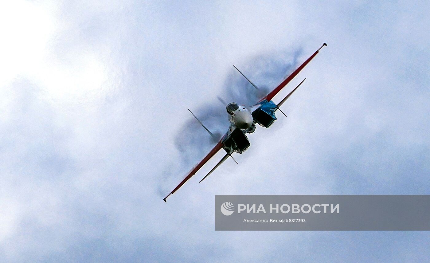 Форум "Армия-2020". Демонстрационные полеты