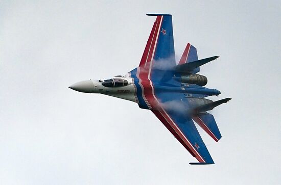 Форум "Армия-2020". Демонстрационные полеты