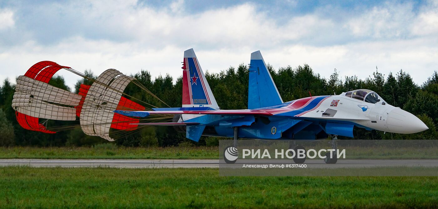 Форум "Армия-2020". Демонстрационные полеты