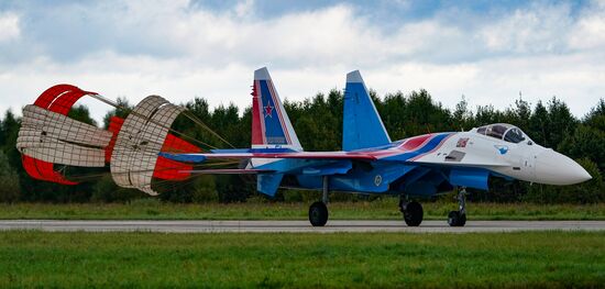 Форум "Армия-2020". Демонстрационные полеты