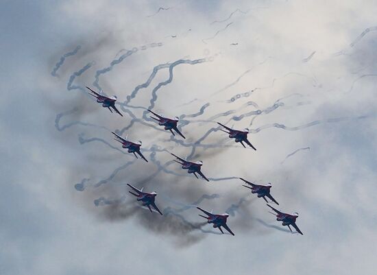 Форум "Армия-2020". Демонстрационные полеты