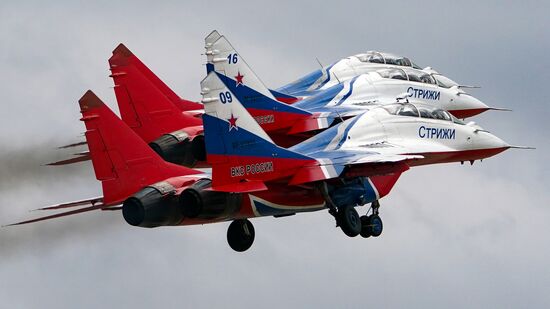 Форум "Армия-2020". Демонстрационные полеты