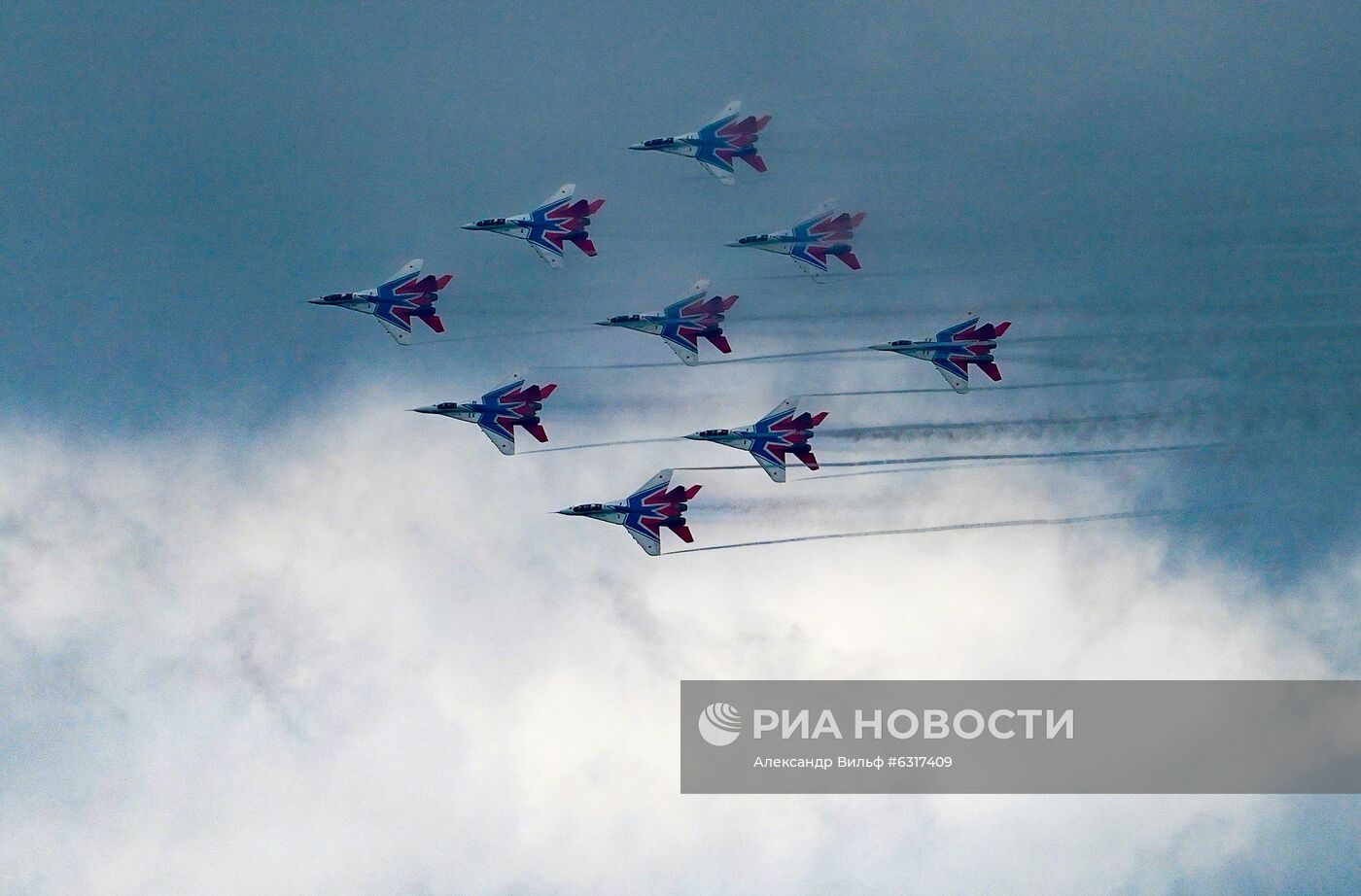 Форум "Армия-2020". Демонстрационные полеты
