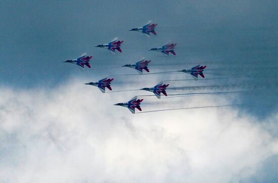 Форум "Армия-2020". Демонстрационные полеты