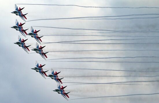 Форум "Армия-2020". Демонстрационные полеты