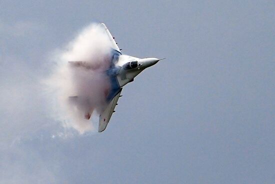 Форум "Армия-2020". Демонстрационные полеты