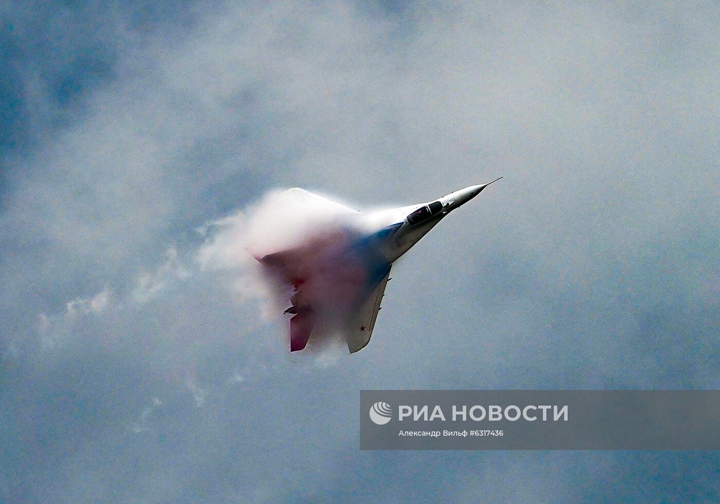 Форум "Армия-2020". Демонстрационные полеты