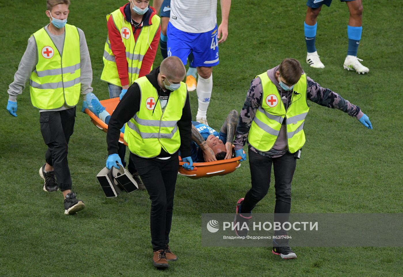 Футбол. РПЛ. Матч "Динамо" - "Зенит"