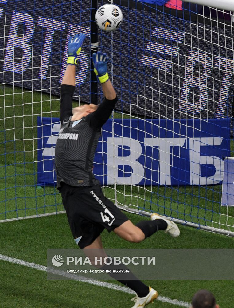 Футбол. РПЛ. Матч "Динамо" - "Зенит"