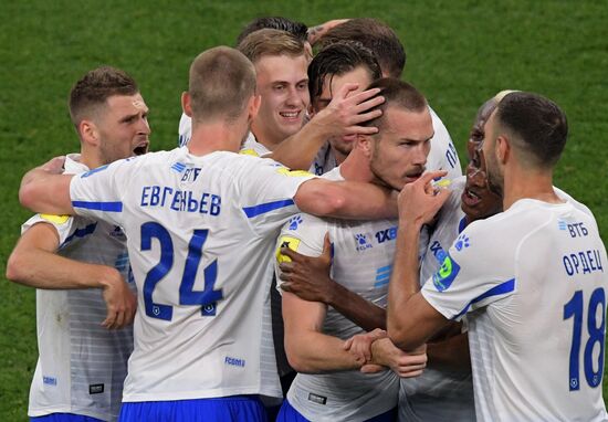 Футбол. РПЛ. Матч "Динамо" - "Зенит"