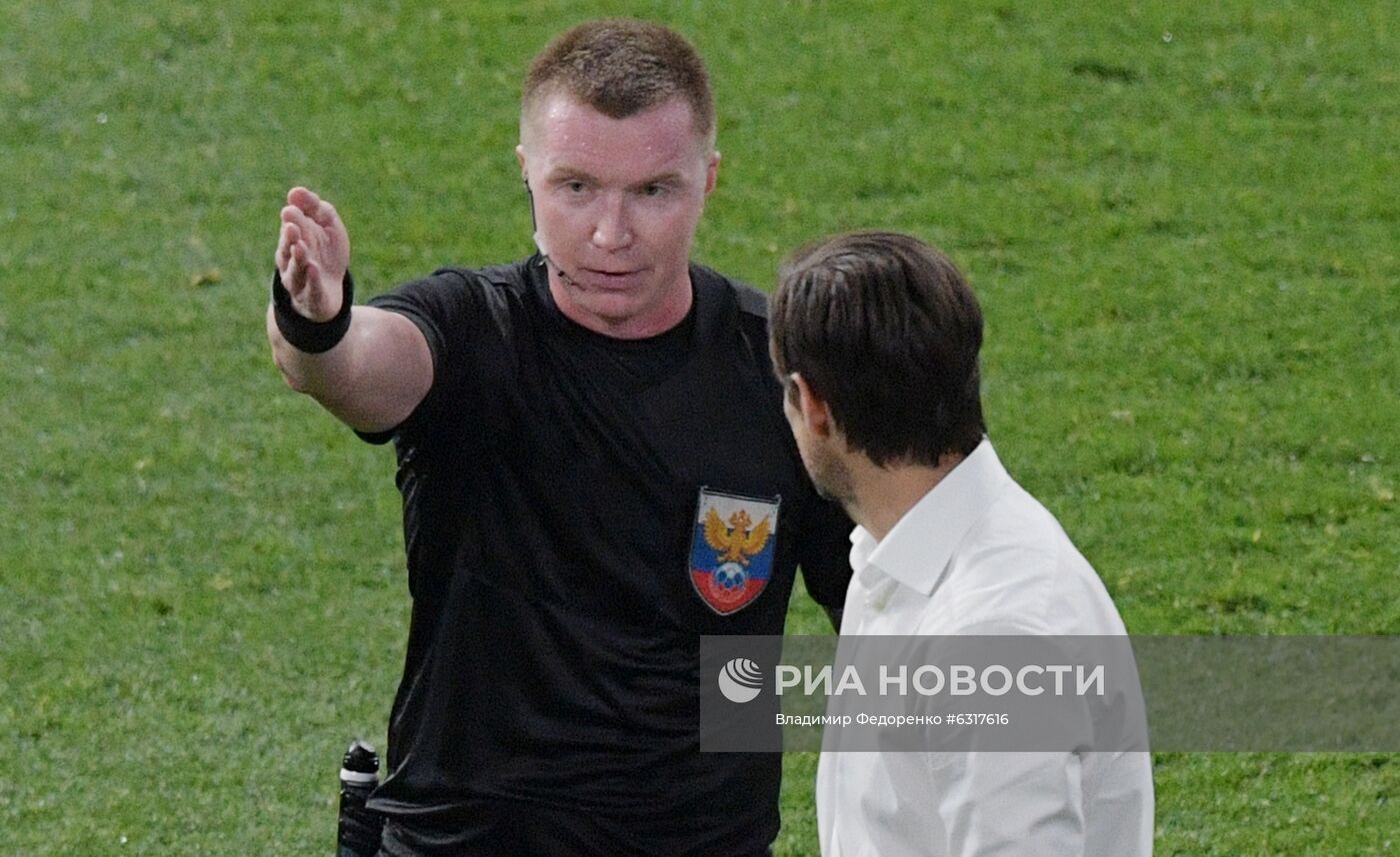 Футбол. РПЛ. Матч "Динамо" - "Зенит"