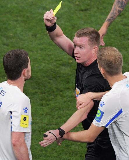 Футбол. РПЛ. Матч "Динамо" - "Зенит"