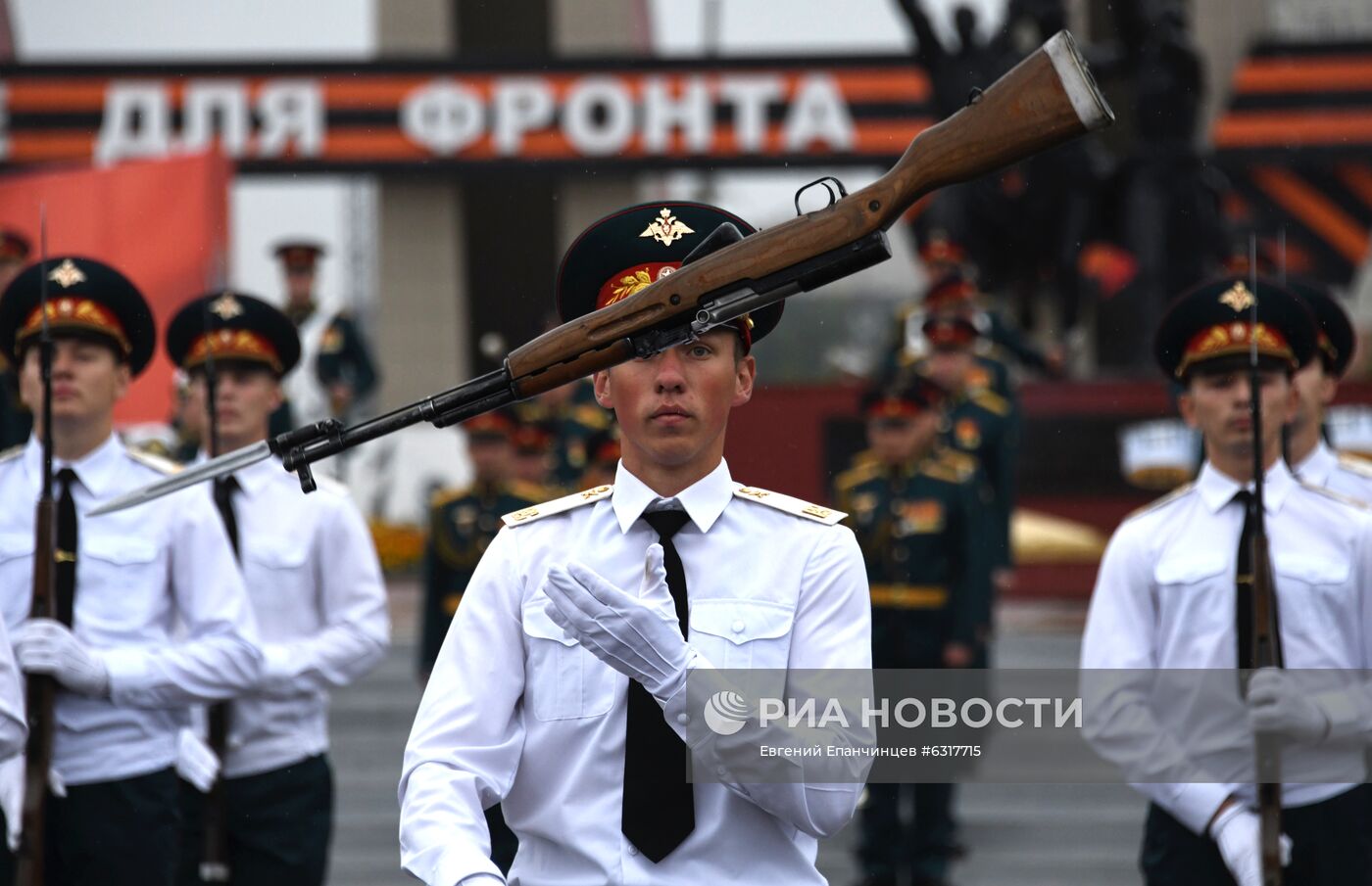 Открытие форума "Армия-2020" в городах России